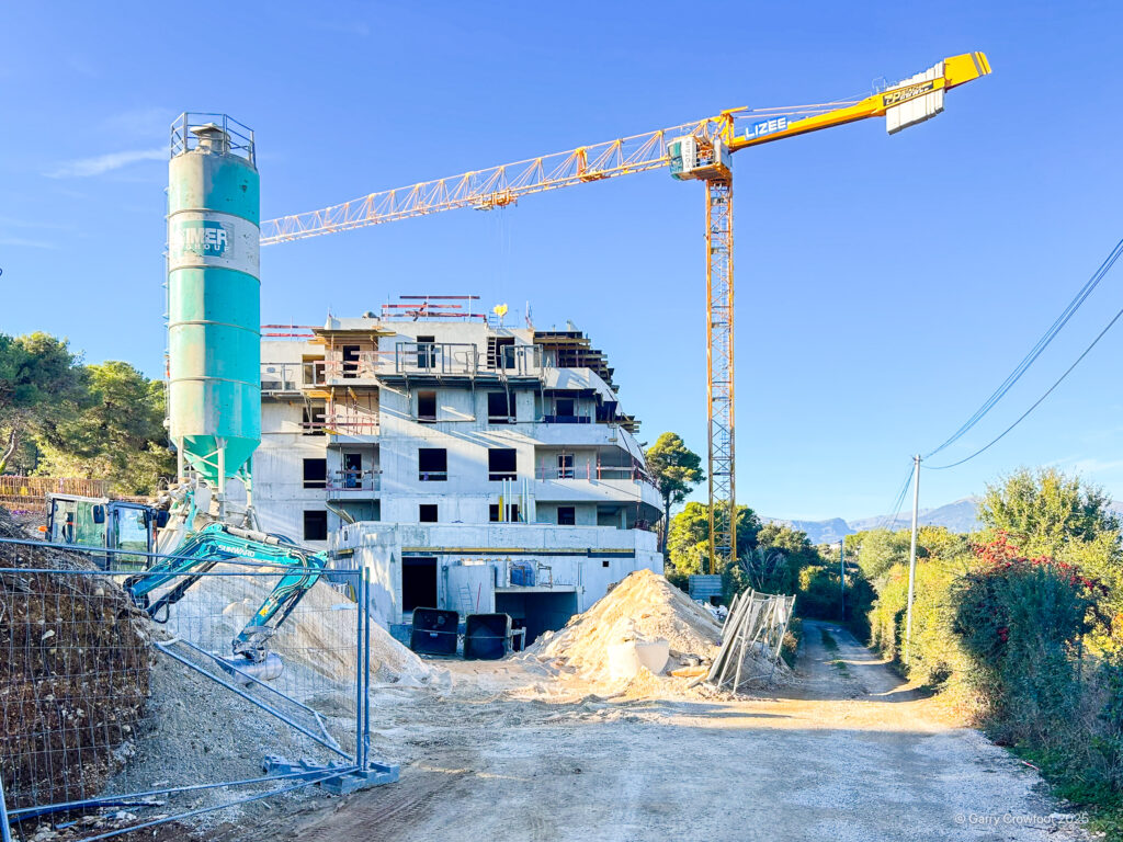 860 chemin des Terriers 06600 Antibes novembre 2025 Vert Azur Promoca R+3