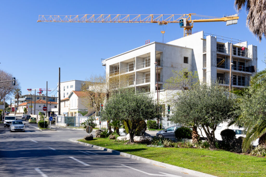 101 route de Nice, 06600 Antibes. La Fontaine de Fontvieille. Résidence séniors Erilia. Avril 2026